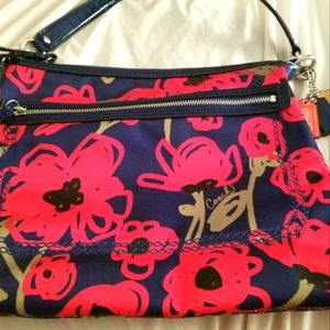 Coach poppy purse